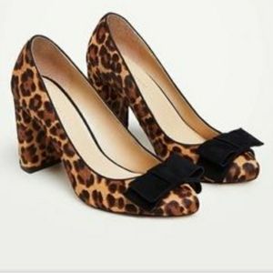 New! Ann Taylor leopard print haircalf bow pumps